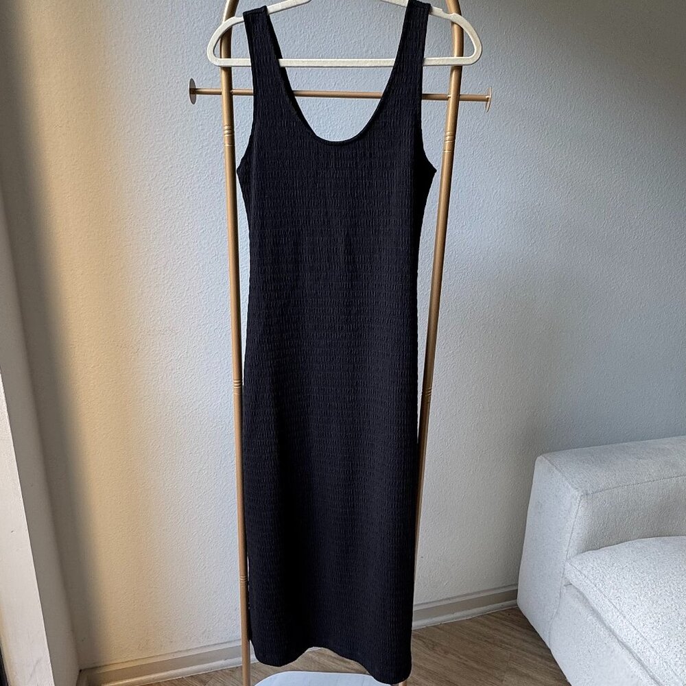 H&M Black Smocked/Crinkle Knit Midi Dress S Minimal Classic